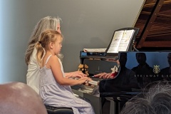 PXL_20250621_220645243